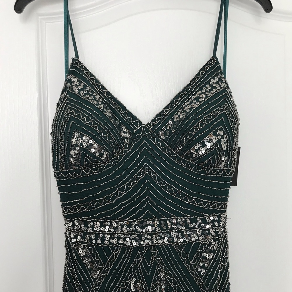 Marina Beaded Sleeveless Prom Gown size 6 - Picture 4 of 8